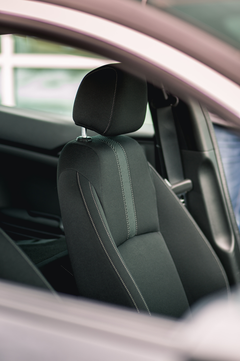 Illustration for article titled A 2017 Honda Civic Hatchback LX With A Manual Is The Small Car To Buy